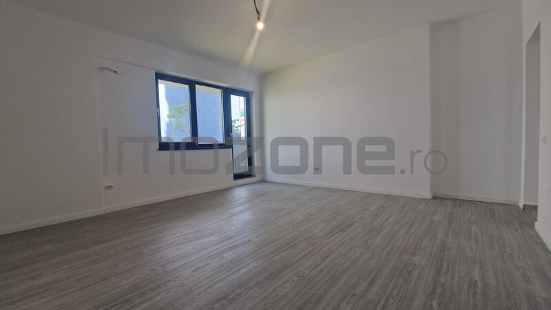 Metrou Pacii, 2 camere cu gradina de 150 mp,  comision 0%.