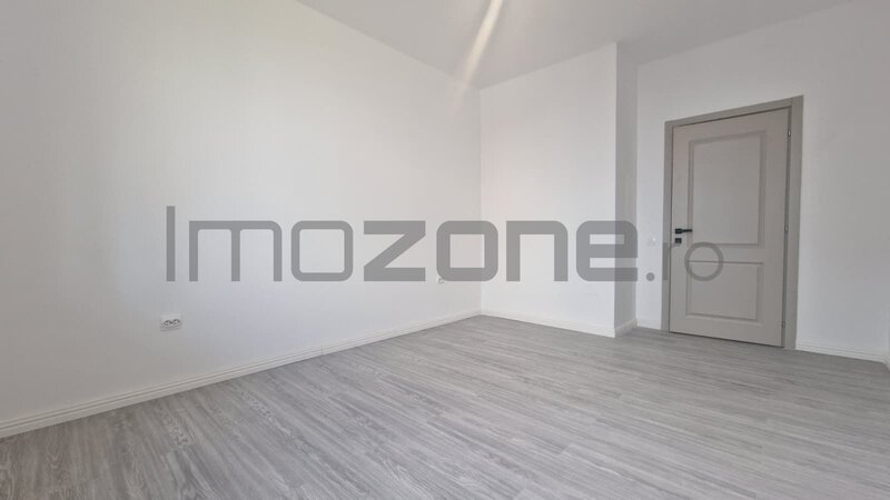 Metrou Pacii, 2 camere cu gradina de 150 mp,  comision 0%.