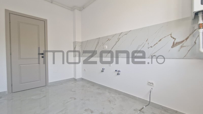 Metrou Pacii, 2 camere cu gradina de 150 mp,  comision 0%.