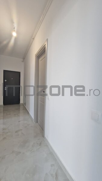 Metrou Pacii, 2 camere cu gradina de 150 mp,  comision 0%.